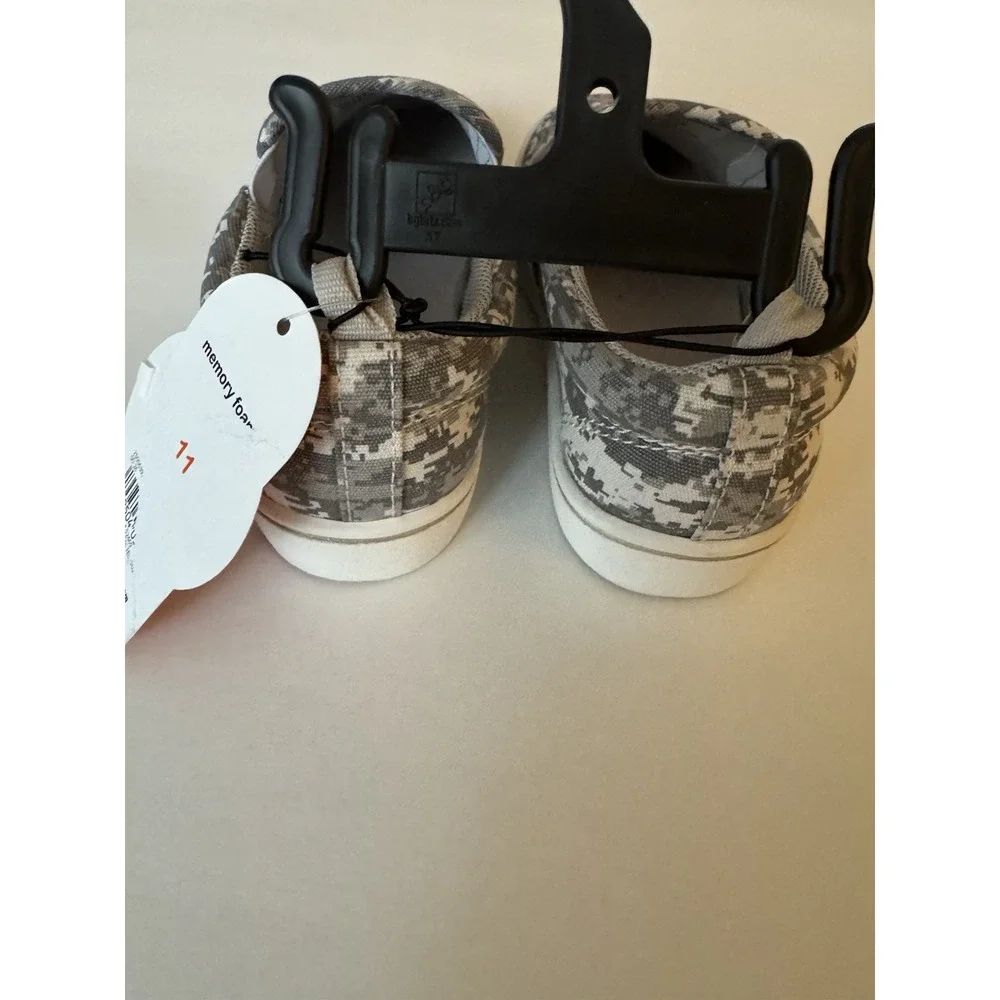Wonder Nation Kids Size 11 Gray Camo Slip On Shoes Memory Foam NWT